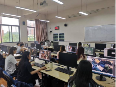学生校内实训